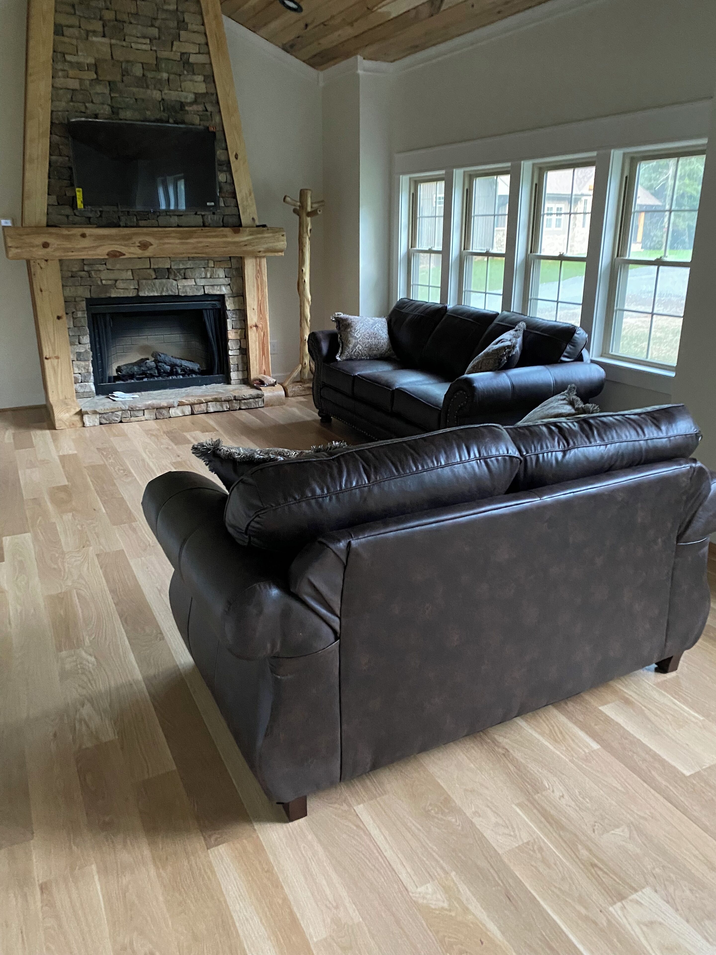 Smart-tv en een open haard