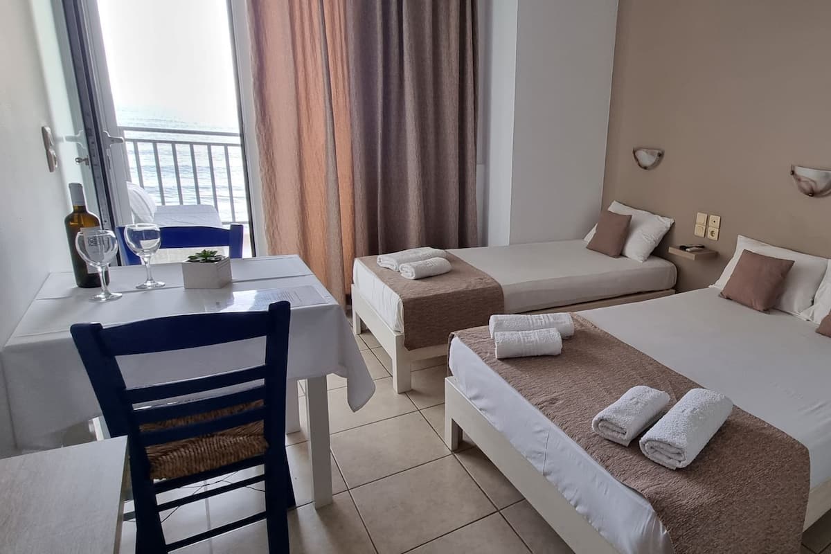 Basic Double Room, Sea View | Egyptian cotton sheets, premium bedding, free WiFi