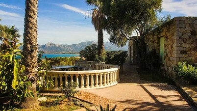 2 Chambres Avec SDB Privée : vue 360 sur Montagne, Mer, Piscine et Montagnes !