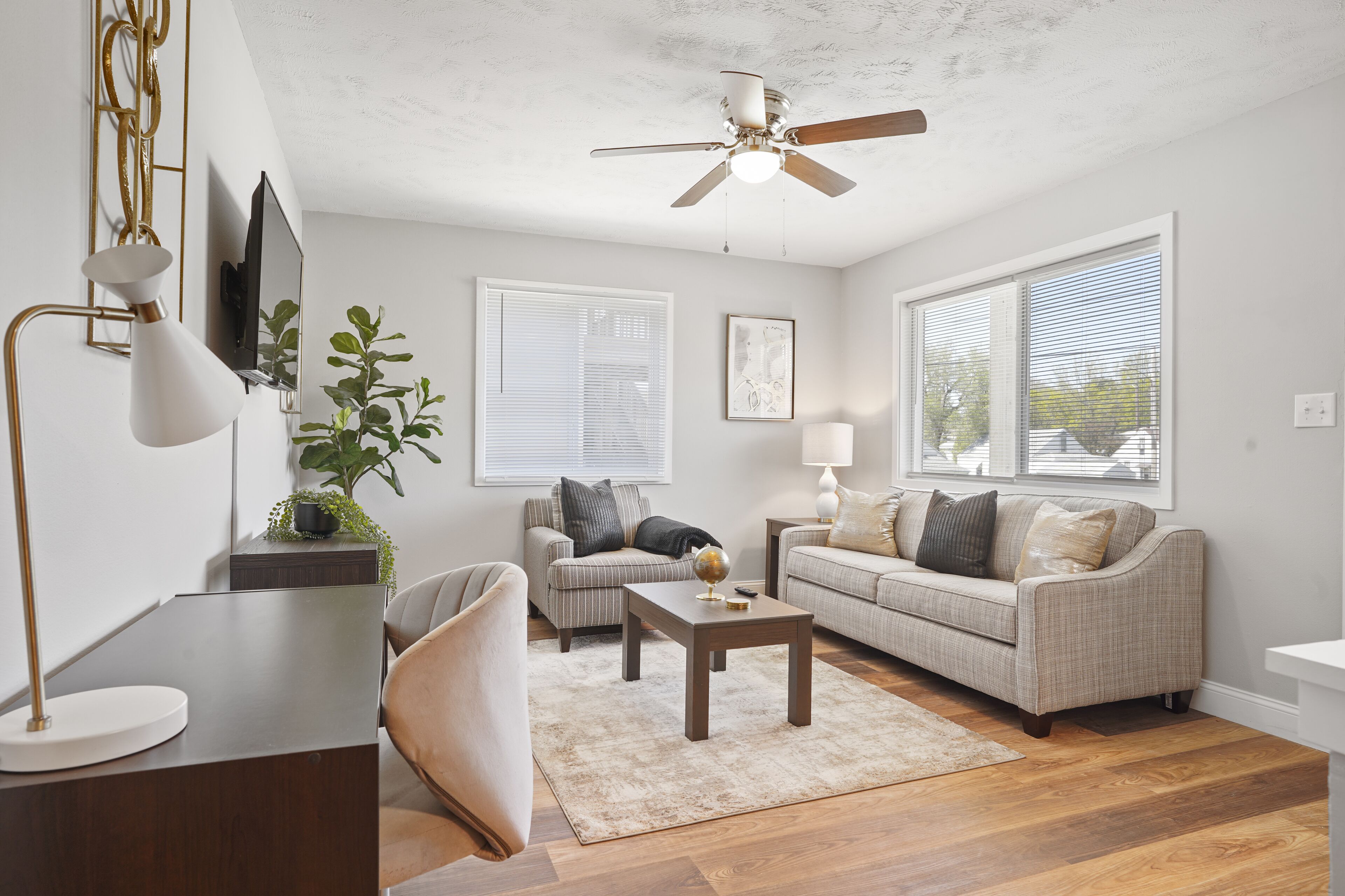 Capital City Retreat: Idyllic 2BD, 1BA Gem in Springfield Medical District!