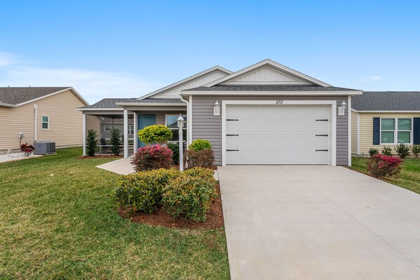 Exterior - The Villages, Home away from Home with great amenities. (The Villages)