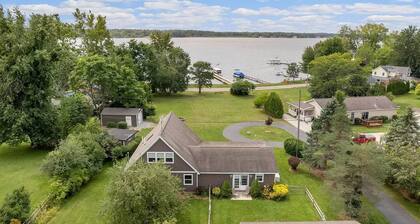 The Gatehouse at Wampler's Lake