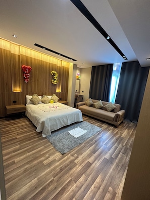 Superior Room, 1 Large Single Bed
