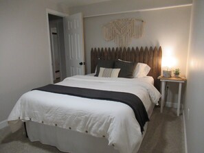 2 bedrooms, iron/ironing board, WiFi (free), bed sheets - Twin Ridge Retreat (Port Royal)