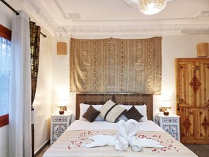 Luxury Room, Garden View | Premium bedding, memory-foam beds, minibar, in-room safe - Villa des étoiles  (Ourika)
