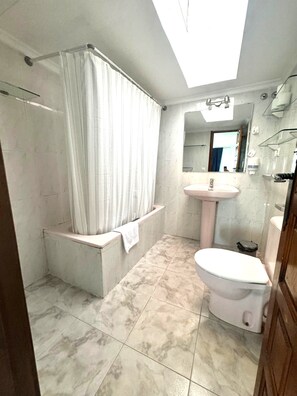 Bathroom - BlueMalva (Valencia)