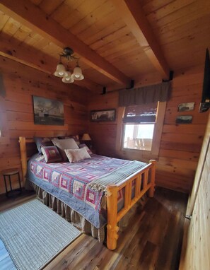 2 bedrooms, iron/ironing board, free WiFi, bed sheets - Peaceful, secluded mountain escape in Gap Mills, WV. (Gap Mills)