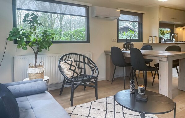 Smart TV - 1 bedroom cozy (sta)caravan in Putten (Putten)