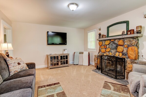 Smart TV, DVD player, books, video library