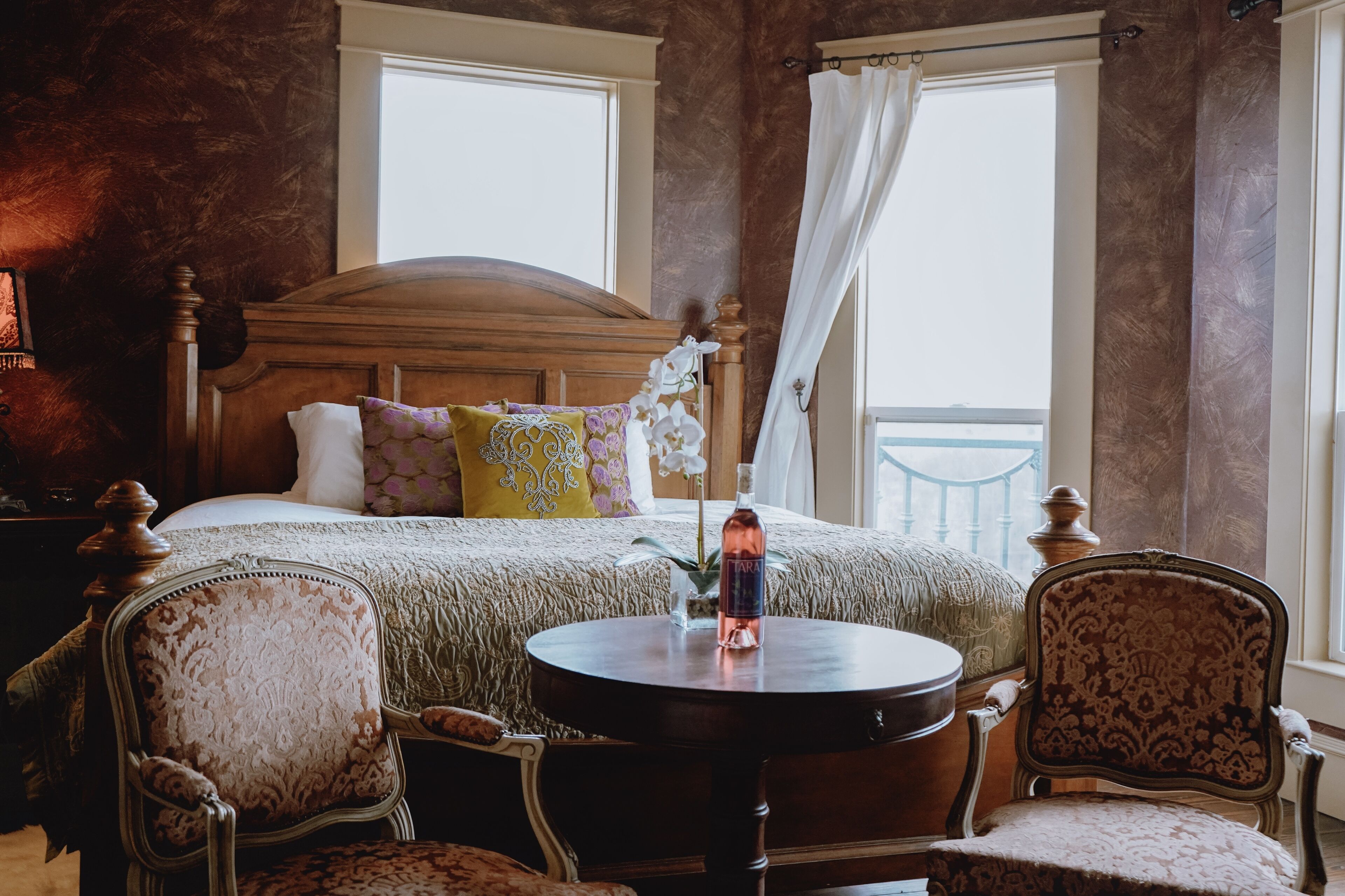 4 bedrooms, WiFi, bed sheets