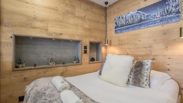 1 chambre, fer et planche Ă  repasser, Wi-Fi gratuit, draps fournis
