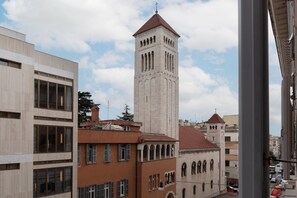 Unclassified image, 4 of 38, button - Toscana 6 - FromHometoRome (Roma)