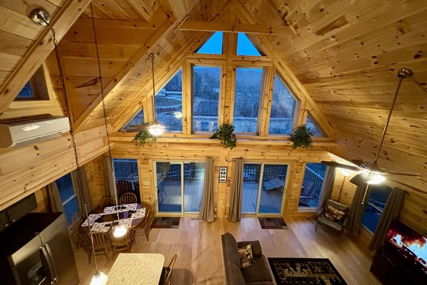 Smart TV, DVD player, livros