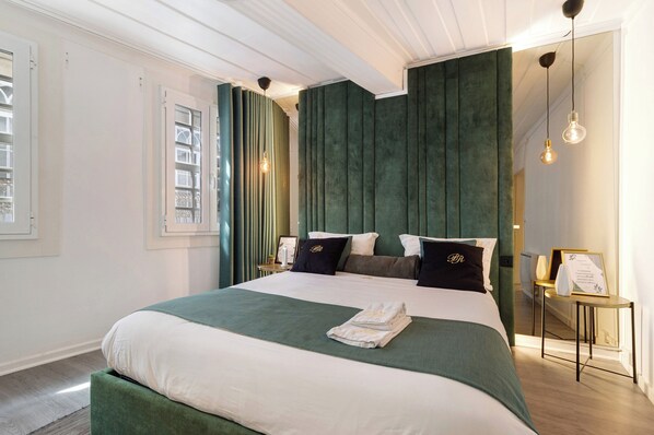 2 bedrooms, iron/ironing board, free WiFi, bed sheets - Apartment 'Prestigegoldresidence 1 - Old Town' with Wi-Fi and Air Conditioning (Guimarães)