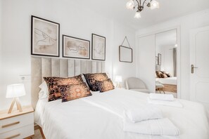 2 chambres, fer et planche à repasser, accès au Wi-Fi (inclus)