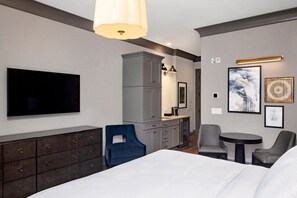 1 bedroom, iron/ironing board, WiFi, bed sheets - Liberty Place Charleston, a Hilton Club - Studio Premier - STX (Charleston)