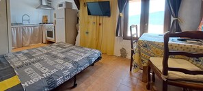 1 chambre, accès au Wi-Fi (inclus), literie fournie