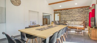 Maison 'Gîte Les Mélèzes' avec vue sur les montagnes, balcon et Wi-Fi