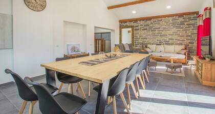 Gîte Les Mélèzes – Mountain Views, Balcony & Wi-Fi