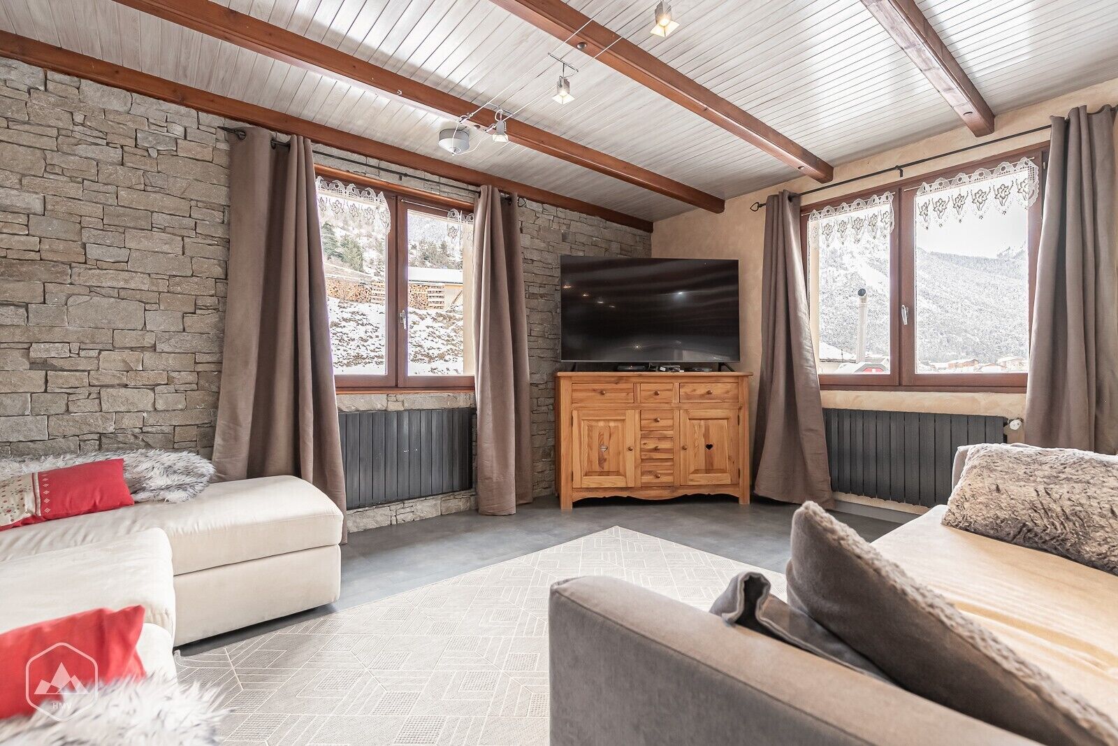 Appartement 'Gîte Le Cembro 6 Personnes' Avec Vue Sur Les Montagnes, Terrasse Privée Et Wi-fi - Lanslevillard