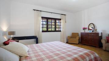 3 Schlafzimmer, kostenloses WLAN, Bettwäsche