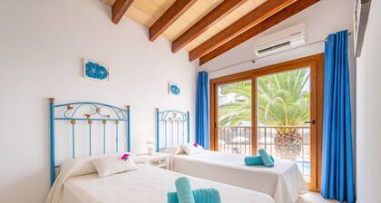 "Poseidonia" with Sea Views, Wi-Fi and Air Conditioning (Tourist Tax Included)