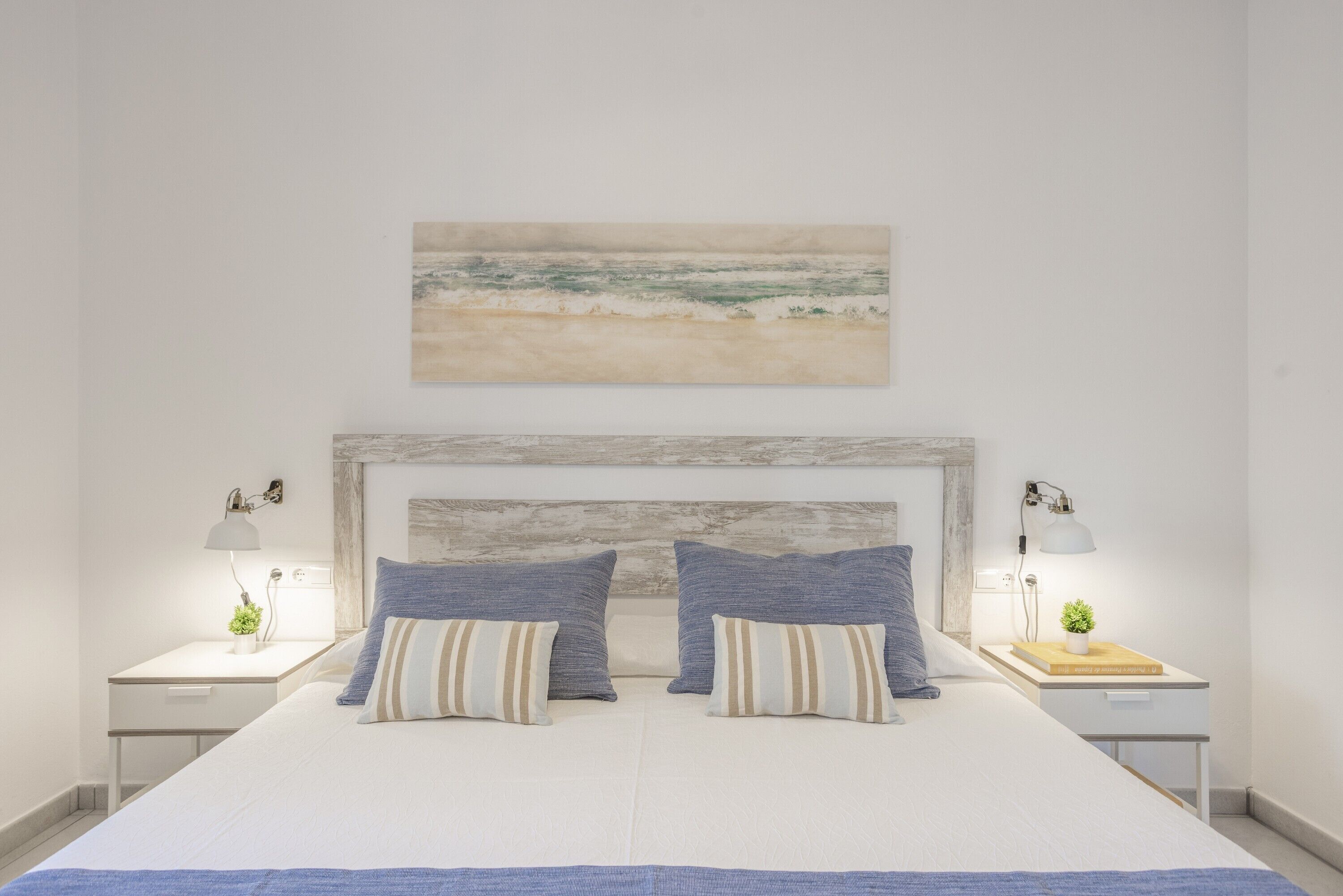 4 chambres, fer et planche à repasser, Wi-Fi gratuit, draps fournis