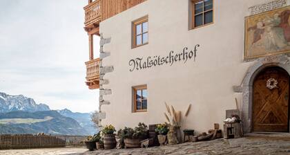 Ferienwohnung 'Malsötscherhof A' mit Bergblick, privater Terrasse und WLAN