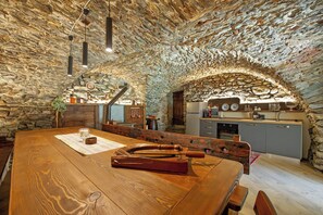 Dining - Holiday Apartment "Cucu - 2" with Mountain View, Private Terrace & Wi-Fi (Lilianes)