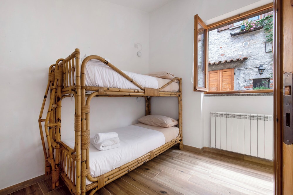 Ferienhaus 'Cottage' Mit Meerblick Und Wi-fi - Comer See