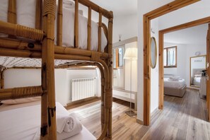 2 Schlafzimmer, Bügeleisen/Bügelbrett, kostenloses WLAN, Bettwäsche