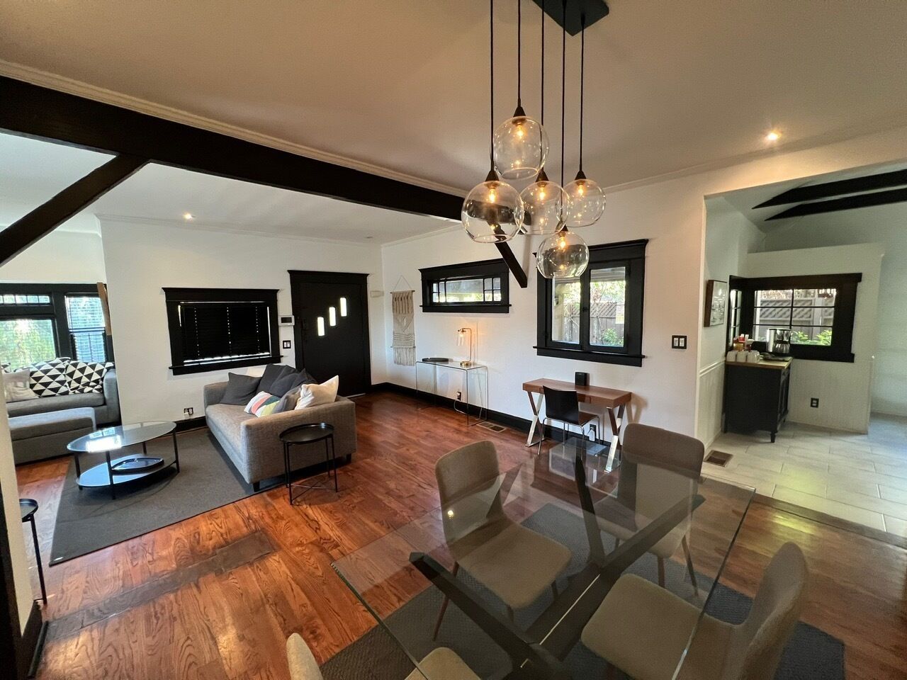 Classic Craftsman in Echo Park Close to Downtown