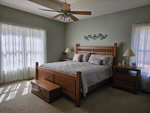 3 bedrooms, iron/ironing board, WiFi, bed sheets - Reduced & Available for US OPEN! Seven Lakes North community, golf, swimming +++ (Seven Lakes)