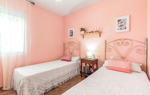 2 bedrooms, free WiFi