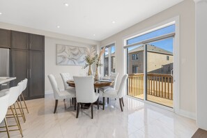 Dining - Executive 5BR-4BATH Detached Retreat Brampton/Miss Border  (Brampton)