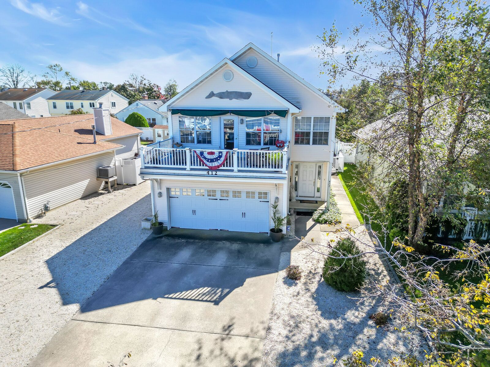 Front / Driveway