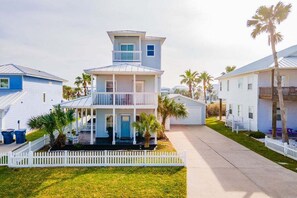Exterior - Beachside Bliss - Golf Cart Included! PLUS Garage Game Room! (Port Aransas)