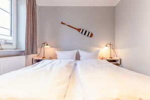 2 Schlafzimmer, Zimmersafe, Bügeleisen/Bügelbrett, WLAN