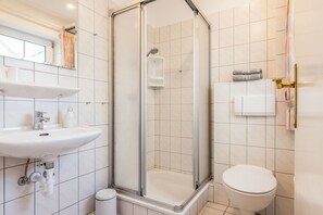 Hair dryer, towels