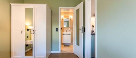 1 habitación y caja de seguridad en la habitación