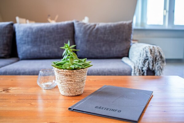 Unclassified image, 1 of 29, button