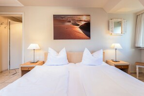 1 bedroom, in-room safe, WiFi, bed sheets
