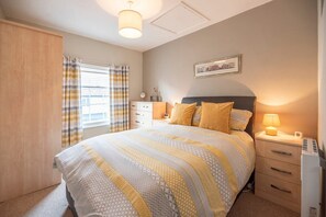 2 bedrooms, bed sheets