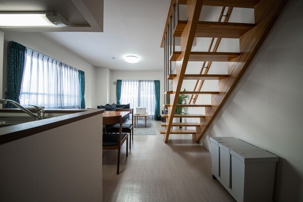 Basic Apartment | Living area - EAST AVENUE 601 (Sapporo)