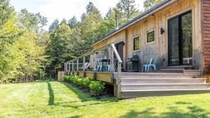 Terrace/patio - Brand new Beautiful Modern Clean Home On River (Stowe)