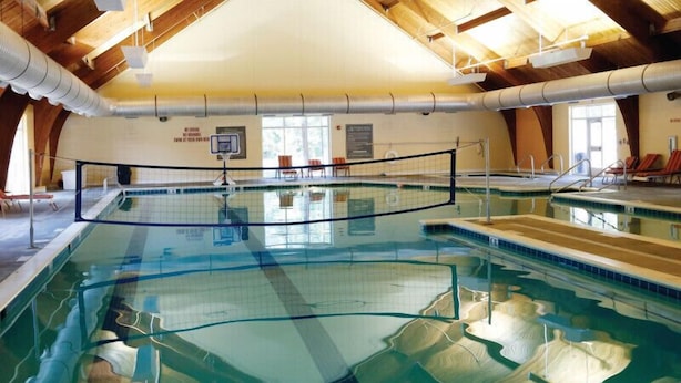 Indendørs pool
