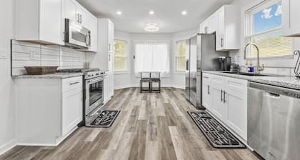 Cozy 3 BR House With Yard Near Tribble Mill Park