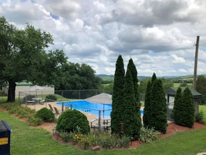 Property grounds - Carlton Marion Inn (Yellville)