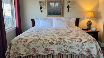 Basic Room, 1 King Bed, Non Smoking | 1 bedroom, free WiFi