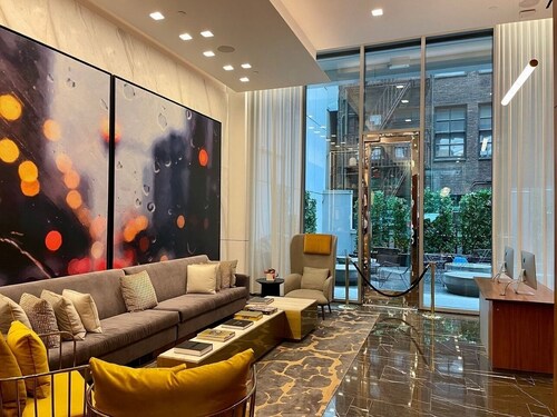 NYC | 5th Ave Premier Studio | Walk to Central Park